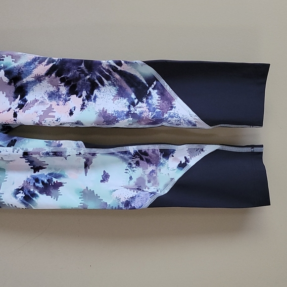 Under Armour Fly Fast Printed Cropped Leggings XS - Picture 11 of 15